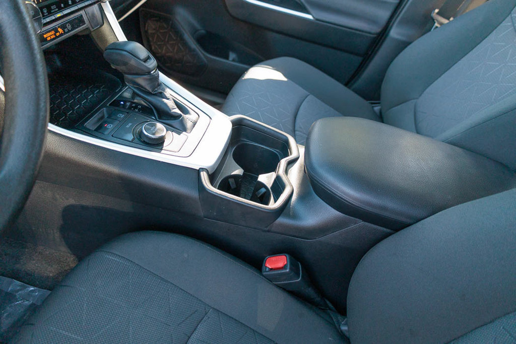 Used 2021 Toyota RAV4 XLE w/ Convenience Package AWD/4WD image 30
