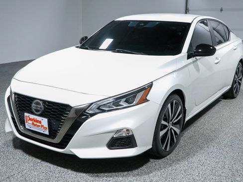 Used 2021 Nissan Altima 2.5 SR FWD image 29