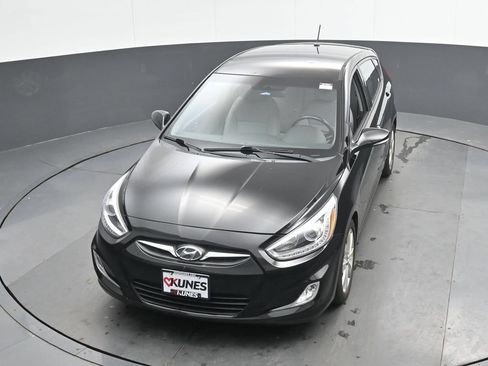 Used 2014 Hyundai Accent SE FWD image 31