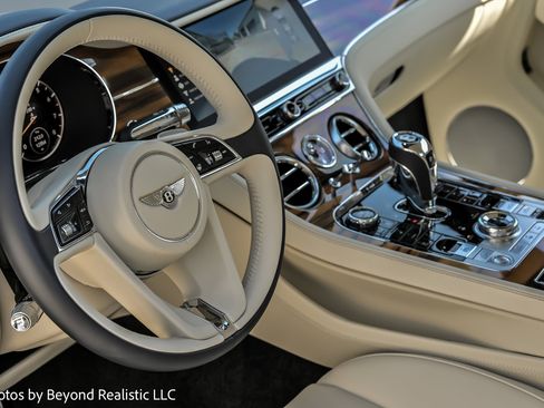 Used 2020 Bentley Continental GT image 36