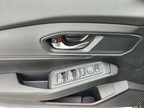 Certified 2025 Honda Accord SE image 17