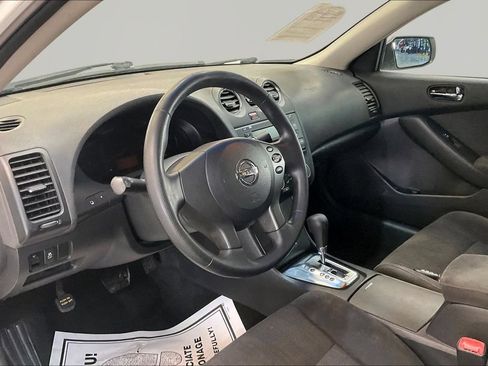 Used 2011 Nissan Altima 2.5 S FWD image 15