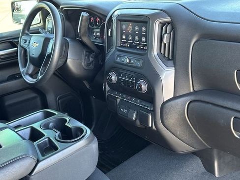 Certified 2022 Chevrolet Silverado 1500 Custom image 27
