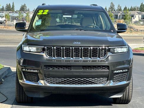 Used 2022 Jeep Grand Cherokee L Limited AWD/4WD image 9