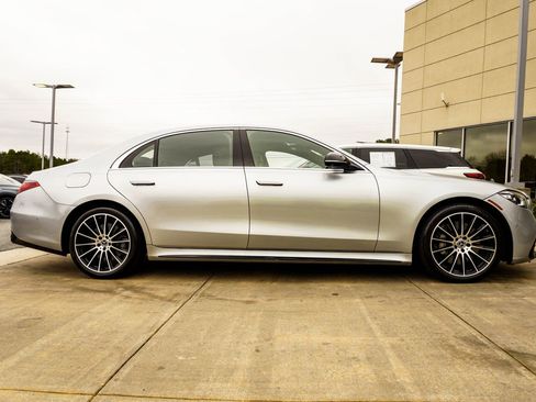 Used 2021 Mercedes-Benz S 580 4MATIC Sedan image 6