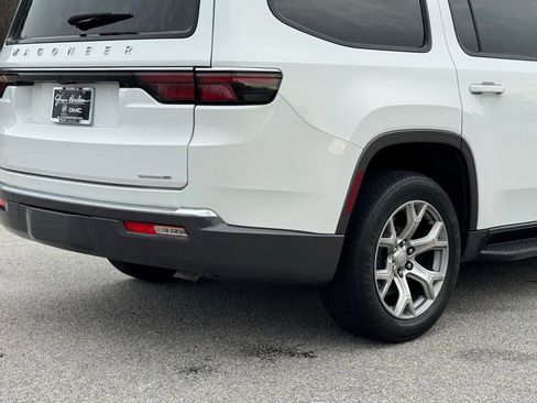 Used 2022 Jeep Wagoneer Series II image 21