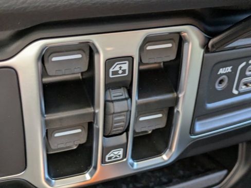 New 2026 Jeep Gladiator Sport image 20