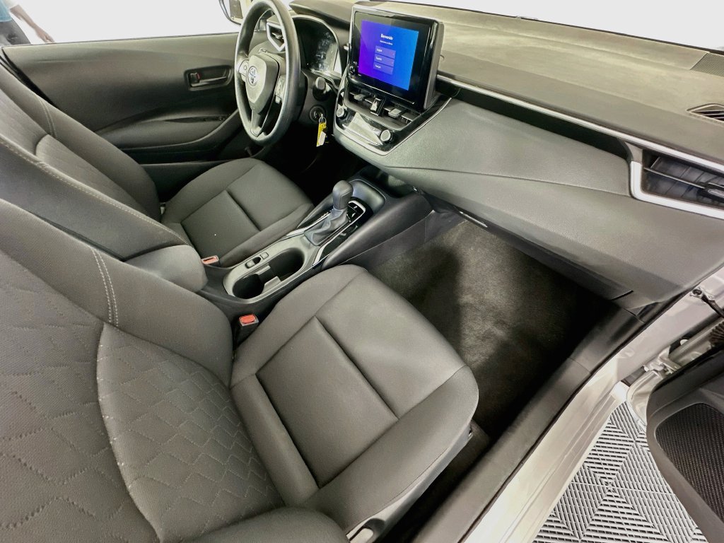 Used 2024 Toyota Corolla LE FWD image 27