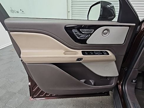 Used 2020 Lincoln Aviator Reserve w/ Equipment Group 202A image 33