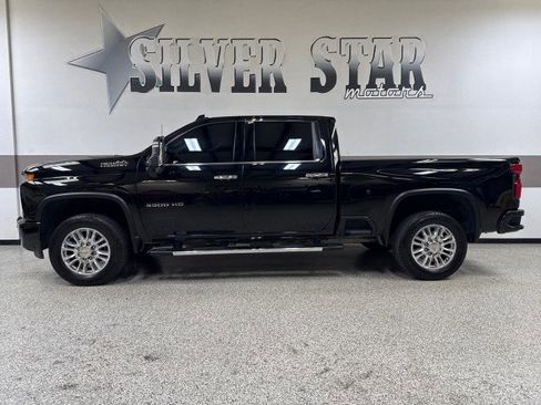 Used 2022 Chevrolet Silverado 3500 High Country w/ Z71 Off-Road Package image 11