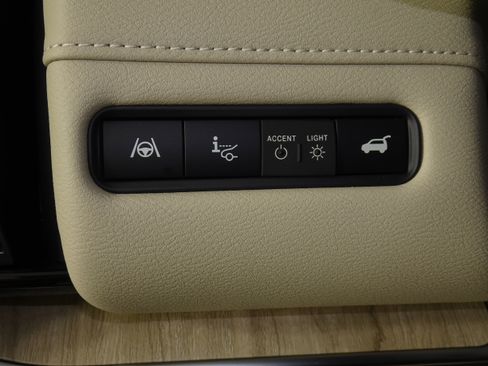 New 2025 Nissan Armada Platinum Reserve w/ Convenience Package image 40