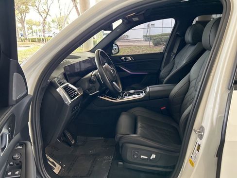 Used 2024 BMW X5 sDrive40i w/ M Sport Package image 5