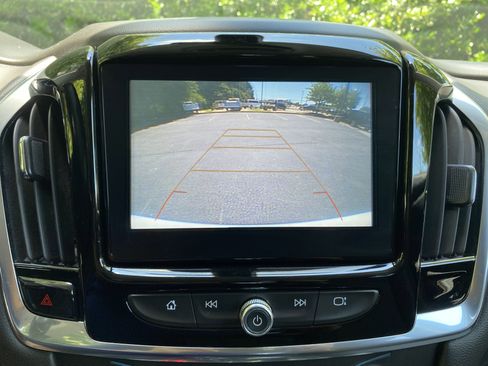Used 2019 Chevrolet Traverse LT w/ LPO, Floor Liner Package AWD/4WD image 26