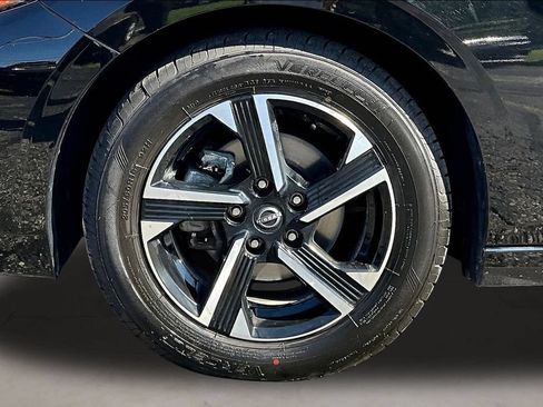 Used 2024 Nissan Sentra SV FWD image 33