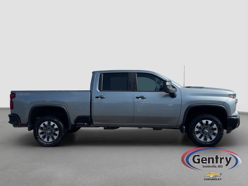 Used 2024 Chevrolet Silverado 2500 Custom w/ Custom Convenience Package AWD/4WD image 26