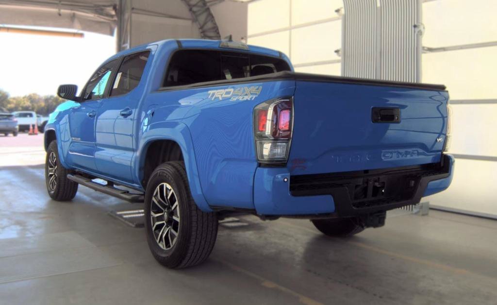 Used 2021 Toyota Tacoma TRD Sport w/ Technology Package AWD/4WD image 5