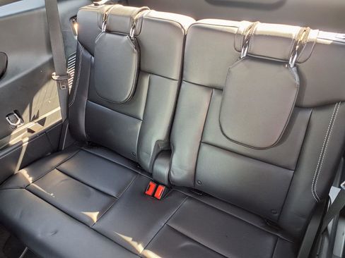 Used 2024 Ford Explorer ST w/ Equipment Group 401A image 8