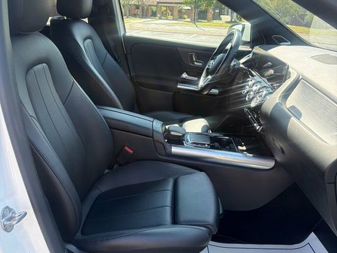 Used 2021 Mercedes-Benz GLA 250 4MATIC image 13