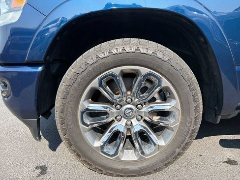 Used 2022 RAM 1500 Laramie w/ Sport Appearance Package AWD/4WD image 10