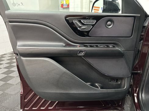 Used 2023 Lincoln Aviator Reserve w/ Equipment Group 201A image 17