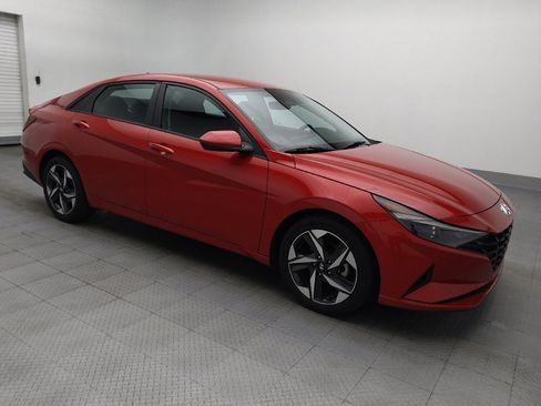 Used 2023 Hyundai Elantra SEL w/ Convenience Package FWD image 11