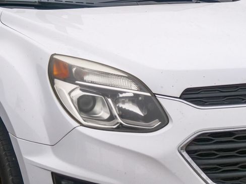 Used 2017 Chevrolet Equinox LS FWD image 4