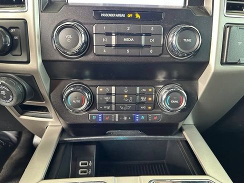 Used 2020 Ford F150 Lariat RWD image 20