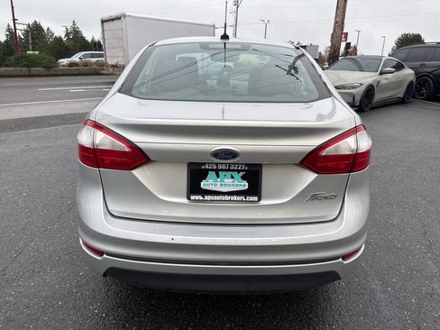 Used 2014 Ford Fiesta S image 5