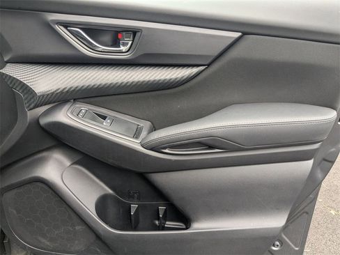 Used 2025 Subaru Ascent Premium image 38