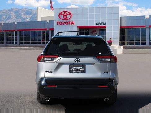 Used 2025 Toyota RAV4 XSE image 4