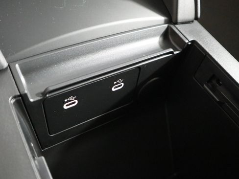 New 2026 MAZDA MAZDA3 s FWD image 32