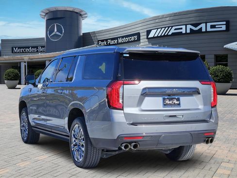Used 2023 GMC Yukon XL Denali Ultimate image 4