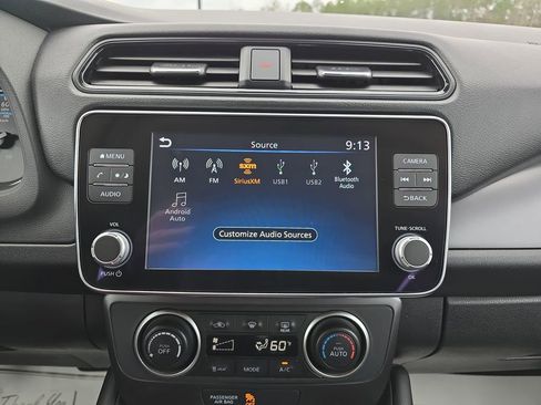 Used 2025 Nissan Leaf S image 24