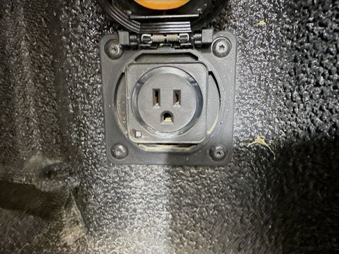 Used 2023 Chevrolet Silverado 3500 LTZ w/ Z71 Off-Road Package image 32