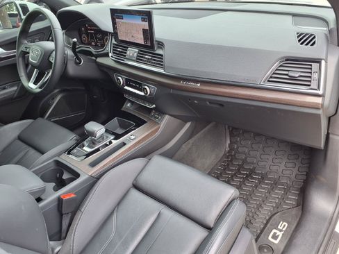 Used 2023 Audi Q5 2.0T Premium Plus w/ Premium Plus Package AWD/4WD image 10