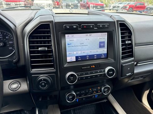 Used 2020 Ford Expedition Limited w/ Equipment Group 302A AWD/4WD image 21