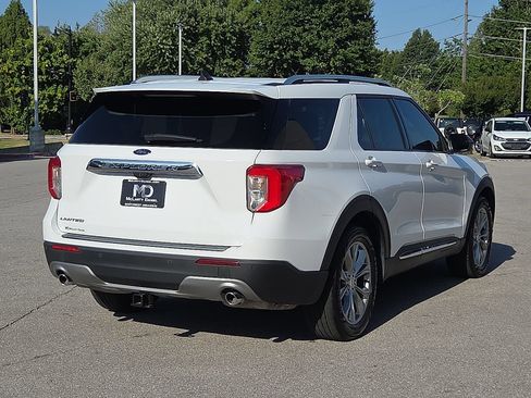 Used 2024 Ford Explorer Limited RWD image 5