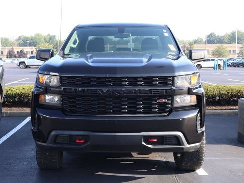 Used 2019 Chevrolet Silverado 1500 Custom Trail Boss w/ Custom Convenience Package AWD/4WD image 2