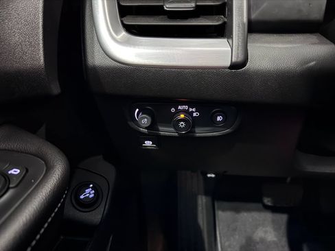 Certified 2022 GMC Terrain SLT AWD/4WD image 25