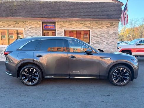 Used 2024 MAZDA CX-90 Plug-In Hybrid w/ Premium Pkg AWD/4WD image 4