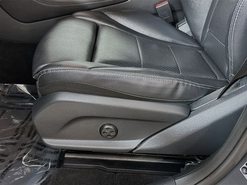 Certified 2018 Mercedes-Benz GLC 300 4MATIC image 19