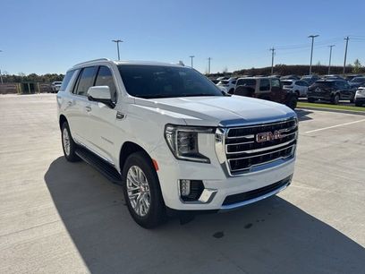 Used 2022 GMC Yukon SLT w/ SLT Premium Package