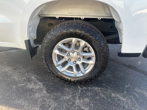 Used 2024 Chevrolet Silverado 1500 W/T w/ WT Value Package image 21