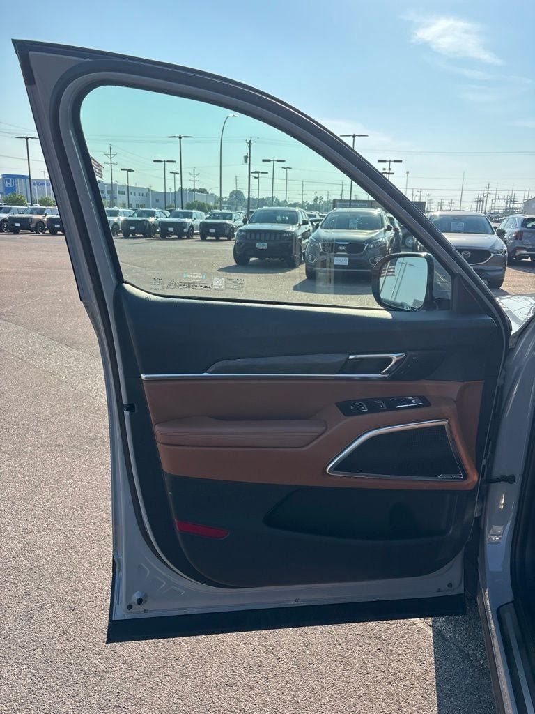 Used 2023 Kia Telluride SX Prestige X-Line AWD/4WD image 12
