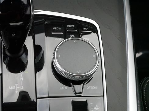 Used 2022 BMW X7 xDrive40i w/ M Sport Package image 29