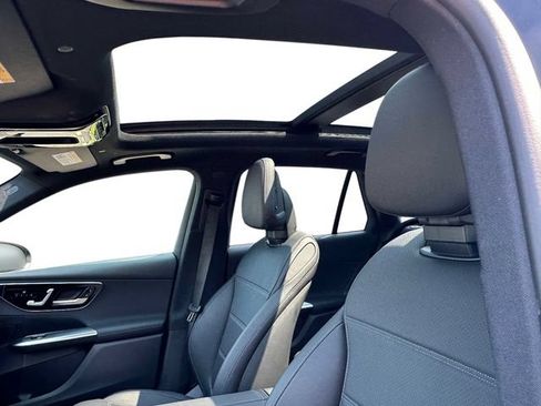 Certified 2025 Mercedes-Benz GLC 300 4MATIC image 18