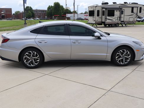 Used 2022 Hyundai Sonata SEL FWD image 4