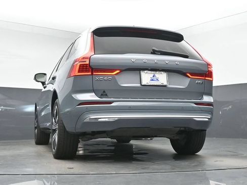 Used 2023 Volvo XC60 B5 Plus w/ Climate Package AWD/4WD image 15