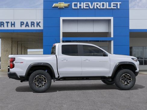 New 2026 Chevrolet Colorado ZR2 w/ Technology Package AWD/4WD image 5