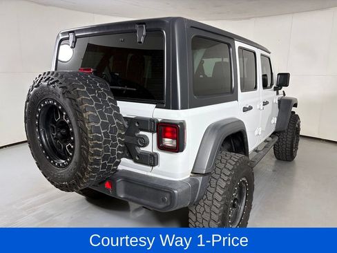 Used 2018 Jeep Wrangler Unlimited Sport AWD/4WD image 11